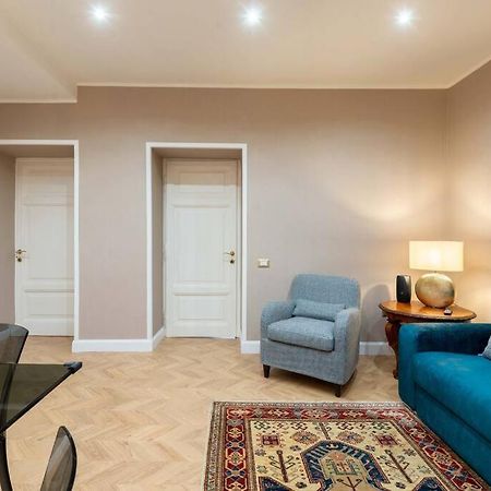 Colosseum 10Steps Away, Marco Aurelio Luxury House Рим Экстерьер фото