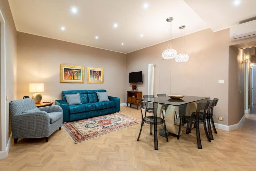 Colosseum 10Steps Away, Marco Aurelio Luxury House Рим Экстерьер фото